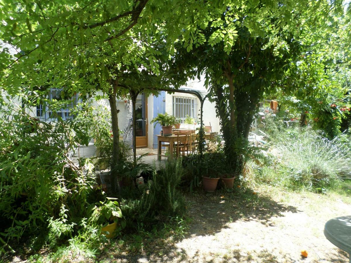 Chambre D'Hote - Mas Le Barret Арль Экстерьер фото